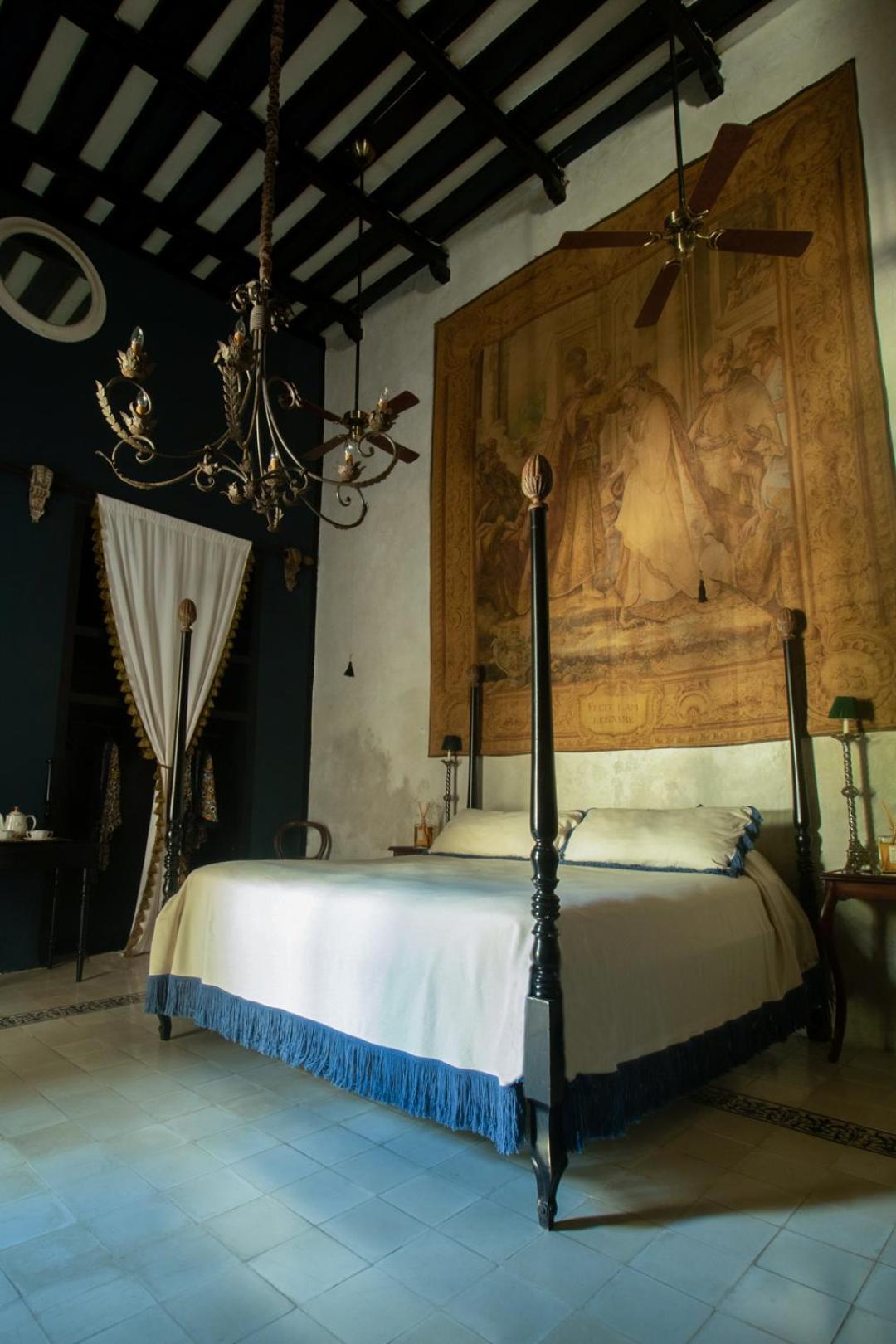 Coqui Coqui Meson De Malleville - Valladolid Valladolid  Ngoại thất bức ảnh